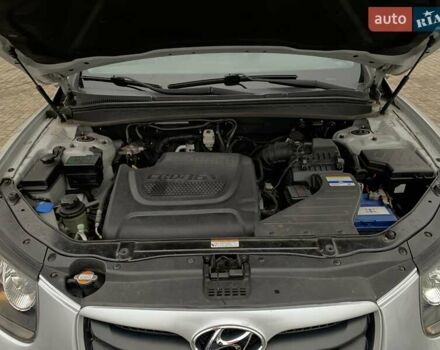 Серый Хендай Санта Фе, объемом двигателя 2.2 л и пробегом 193 тыс. км за 14255 $, фото 55 на Automoto.ua