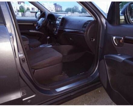 Сірий Хендай Санта Фе, об'ємом двигуна 2.2 л та пробігом 440 тис. км за 11000 $, фото 13 на Automoto.ua