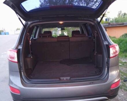 Сірий Хендай Санта Фе, об'ємом двигуна 2.2 л та пробігом 440 тис. км за 11000 $, фото 5 на Automoto.ua