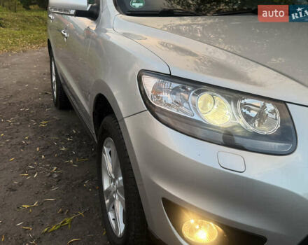 Серый Хендай Санта Фе, объемом двигателя 2.2 л и пробегом 226 тыс. км за 12999 $, фото 27 на Automoto.ua