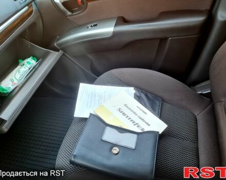 Серый Хендай Санта Фе, объемом двигателя 2.2 л и пробегом 114 тыс. км за 12100 $, фото 7 на Automoto.ua