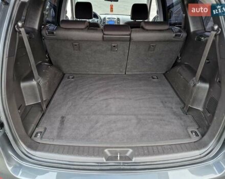 Серый Хендай Санта Фе, объемом двигателя 2.2 л и пробегом 165 тыс. км за 12500 $, фото 20 на Automoto.ua