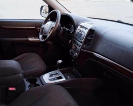 Сірий Хендай Санта Фе, об'ємом двигуна 2.2 л та пробігом 440 тис. км за 11000 $, фото 20 на Automoto.ua