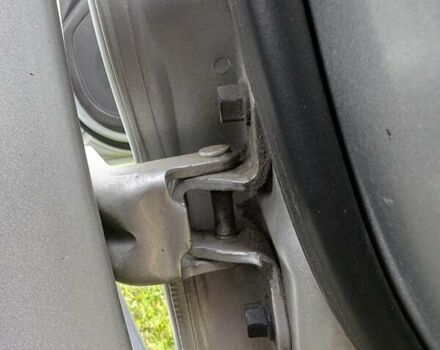 Сірий Хендай Санта Фе, об'ємом двигуна 2.2 л та пробігом 201 тис. км за 13000 $, фото 18 на Automoto.ua