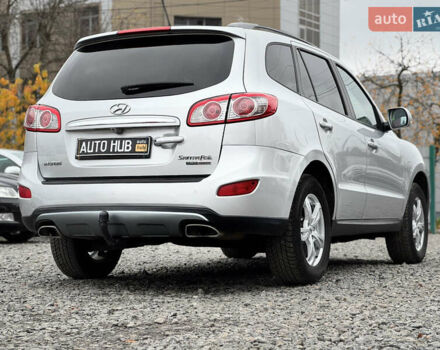 Серый Хендай Санта Фе, объемом двигателя 2.2 л и пробегом 200 тыс. км за 11000 $, фото 6 на Automoto.ua