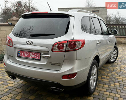 Серый Хендай Санта Фе, объемом двигателя 2.2 л и пробегом 148 тыс. км за 12950 $, фото 11 на Automoto.ua