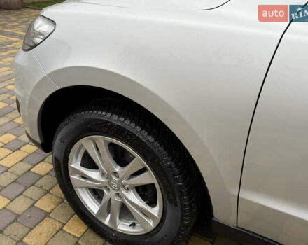 Серый Хендай Санта Фе, объемом двигателя 2.2 л и пробегом 148 тыс. км за 12950 $, фото 64 на Automoto.ua