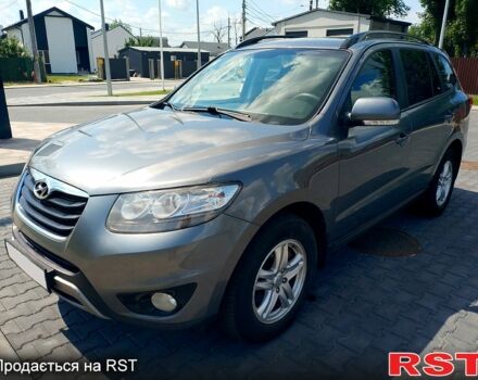 Серый Хендай Санта Фе, объемом двигателя 2.2 л и пробегом 294 тыс. км за 11500 $, фото 1 на Automoto.ua