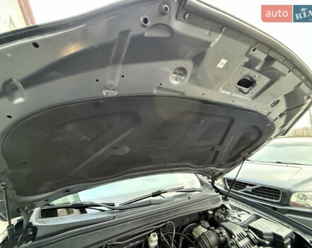 Серый Хендай Санта Фе, объемом двигателя 2.2 л и пробегом 209 тыс. км за 13999 $, фото 2 на Automoto.ua