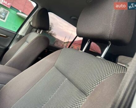 Серый Хендай Санта Фе, объемом двигателя 2 л и пробегом 189 тыс. км за 11980 $, фото 17 на Automoto.ua