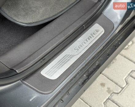 Хендай Санта Фе 2012 в Ровно на Automoto.ua Серый Хендай Санта Фе, объемом двигателя 2.2 л и пробегом 226 тыс. км за 12950 $, фото 38 на Automoto.ua