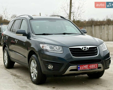 Серый Хендай Санта Фе, объемом двигателя 2.2 л и пробегом 209 тыс. км за 13999 $, фото 84 на Automoto.ua