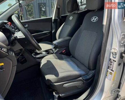 Хендай Санта Фе 2012 в Каменце-Подольском на Automoto.ua Серый Хендай Санта Фе, объемом двигателя 2.36 л и пробегом 192 тыс. км за 12500 $, фото 5 на Automoto.ua