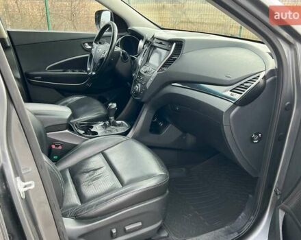 Сірий Хендай Санта Фе, об'ємом двигуна 2.2 л та пробігом 282 тис. км за 15900 $, фото 13 на Automoto.ua