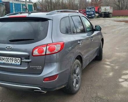 Сірий Хендай Санта Фе, об'ємом двигуна 2.2 л та пробігом 232 тис. км за 13500 $, фото 4 на Automoto.ua