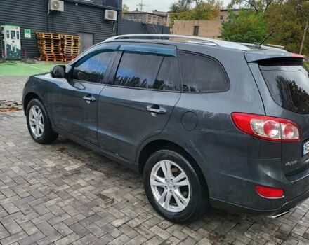 Серый Хендай Санта Фе, объемом двигателя 2.2 л и пробегом 270 тыс. км за 13500 $, фото 8 на Automoto.ua