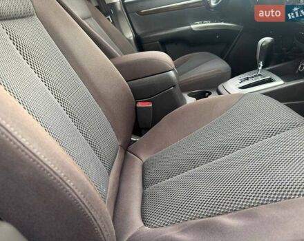 Серый Хендай Санта Фе, объемом двигателя 2 л и пробегом 189 тыс. км за 11980 $, фото 31 на Automoto.ua