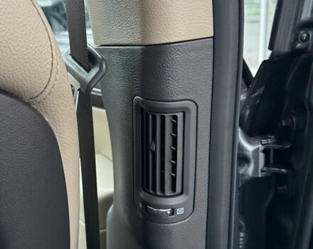 Сірий Хендай Санта Фе, об'ємом двигуна 2.2 л та пробігом 177 тис. км за 13999 $, фото 41 на Automoto.ua