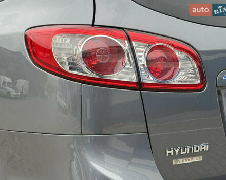 Хендай Санта Фе 2012 в Ровно на Automoto.ua Серый Хендай Санта Фе, объемом двигателя 2.2 л и пробегом 226 тыс. км за 12950 $, фото 23 на Automoto.ua