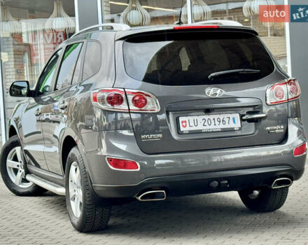 Сірий Хендай Санта Фе, об'ємом двигуна 2.2 л та пробігом 177 тис. км за 13999 $, фото 20 на Automoto.ua