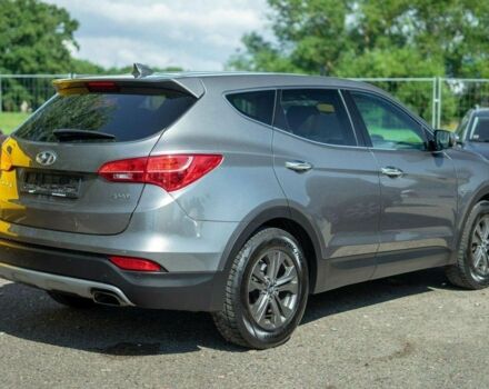 Серый Хендай Санта Фе, объемом двигателя 2.4 л и пробегом 146 тыс. км за 8300 $, фото 2 на Automoto.ua