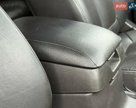 Сірий Хендай Санта Фе, об'ємом двигуна 2.2 л та пробігом 226 тис. км за 12250 $, фото 52 на Automoto.ua