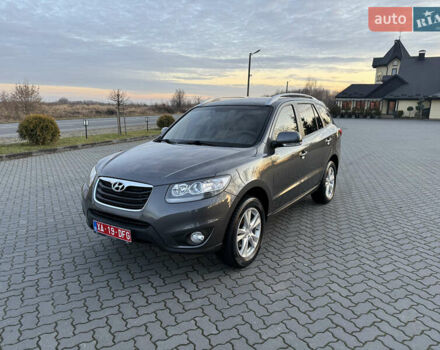 Серый Хендай Санта Фе, объемом двигателя 2 л и пробегом 227 тыс. км за 12900 $, фото 42 на Automoto.ua
