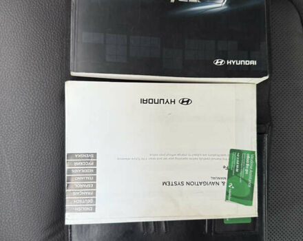 Серый Хендай Санта Фе, объемом двигателя 2.2 л и пробегом 209 тыс. км за 13999 $, фото 4 на Automoto.ua