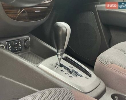 Серый Хендай Санта Фе, объемом двигателя 2 л и пробегом 189 тыс. км за 11980 $, фото 21 на Automoto.ua