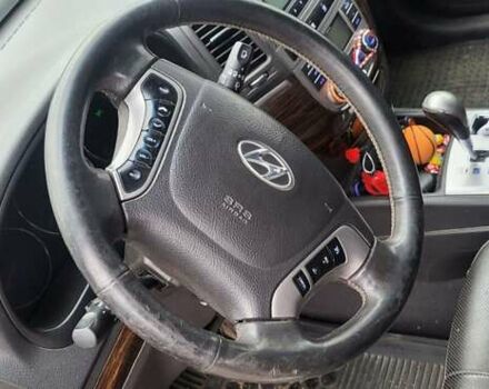 Сірий Хендай Санта Фе, об'ємом двигуна 2.2 л та пробігом 232 тис. км за 13500 $, фото 9 на Automoto.ua