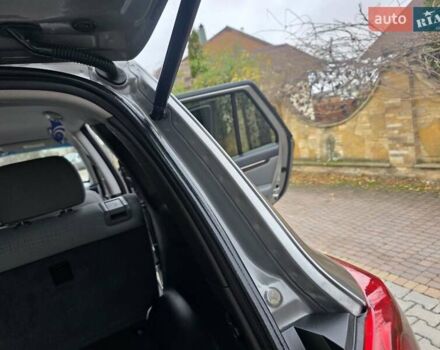 Серый Хендай Санта Фе, объемом двигателя 2.4 л и пробегом 237 тыс. км за 9999 $, фото 64 на Automoto.ua