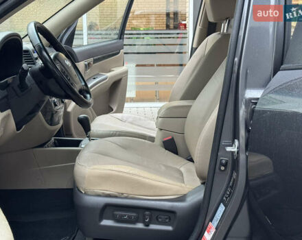 Сірий Хендай Санта Фе, об'ємом двигуна 2.2 л та пробігом 177 тис. км за 13999 $, фото 40 на Automoto.ua