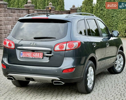 Серый Хендай Санта Фе, объемом двигателя 2.2 л и пробегом 209 тыс. км за 13999 $, фото 13 на Automoto.ua