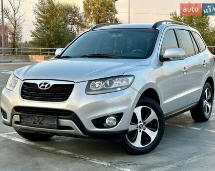 Сірий Хендай Санта Фе, об'ємом двигуна 2.2 л та пробігом 269 тис. км за 13900 $, фото 9 на Automoto.ua