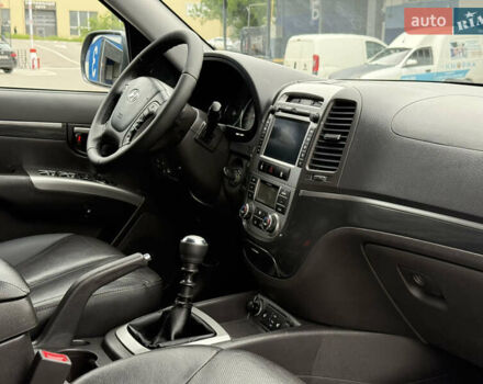 Хендай Санта Фе 2012 в Ровно на Automoto.ua Серый Хендай Санта Фе, объемом двигателя 2.2 л и пробегом 226 тыс. км за 12950 $, фото 42 на Automoto.ua