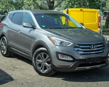 Серый Хендай Санта Фе, объемом двигателя 2.4 л и пробегом 146 тыс. км за 8300 $, фото 1 на Automoto.ua