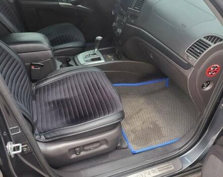 Серый Хендай Санта Фе, объемом двигателя 2.2 л и пробегом 270 тыс. км за 13500 $, фото 4 на Automoto.ua