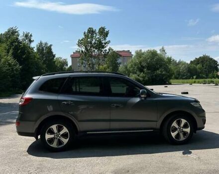 Хендай Санта Фе 2012 в Житомире на Automoto.ua Серый Хендай Санта Фе, объемом двигателя 2.2 л и пробегом 263 тыс. км за 14321 $, фото 1 на Automoto.ua