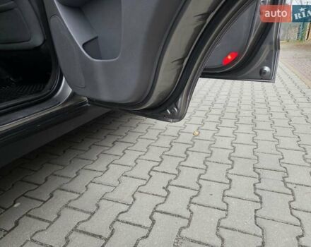 Серый Хендай Санта Фе, объемом двигателя 2.4 л и пробегом 237 тыс. км за 9999 $, фото 57 на Automoto.ua