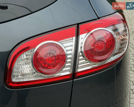 Серый Хендай Санта Фе, объемом двигателя 2.2 л и пробегом 209 тыс. км за 13999 $, фото 25 на Automoto.ua