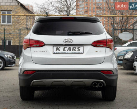 Сірий Хендай Санта Фе, об'ємом двигуна 2 л та пробігом 154 тис. км за 15500 $, фото 4 на Automoto.ua
