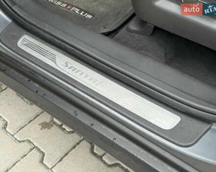 Сірий Хендай Санта Фе, об'ємом двигуна 2.2 л та пробігом 226 тис. км за 12250 $, фото 33 на Automoto.ua