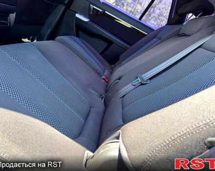 Серый Хендай Санта Фе, объемом двигателя 2.4 л и пробегом 170 тыс. км за 11450 $, фото 9 на Automoto.ua