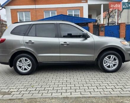 Серый Хендай Санта Фе, объемом двигателя 2.4 л и пробегом 237 тыс. км за 9999 $, фото 20 на Automoto.ua