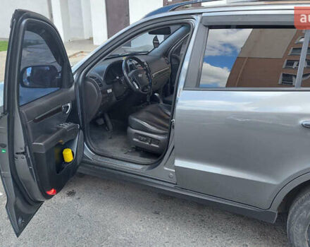 Хендай Санта Фе 2012 в Киеве на Automoto.ua Серый Хендай Санта Фе, объемом двигателя 2.2 л и пробегом 211 тыс. км за 14200 $, фото 6 на Automoto.ua