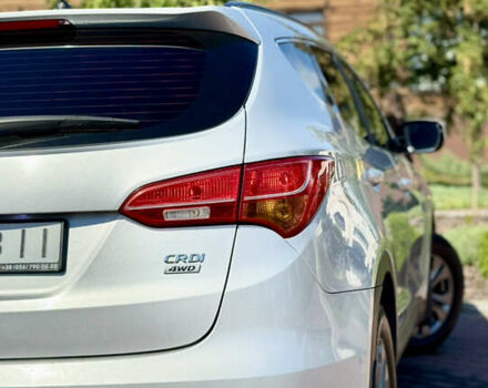 Серый Хендай Санта Фе, объемом двигателя 2.2 л и пробегом 290 тыс. км за 13700 $, фото 17 на Automoto.ua