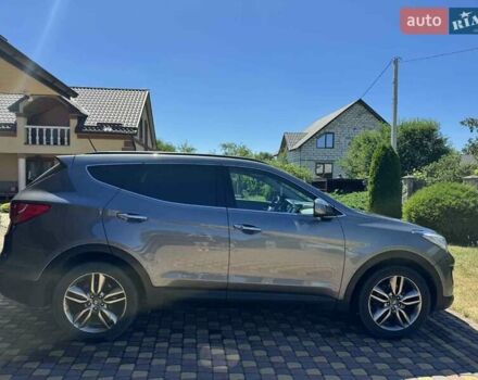 Серый Хендай Санта Фе, объемом двигателя 2.2 л и пробегом 250 тыс. км за 15900 $, фото 5 на Automoto.ua