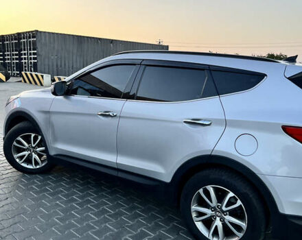 Серый Хендай Санта Фе, объемом двигателя 2 л и пробегом 200 тыс. км за 15200 $, фото 2 на Automoto.ua