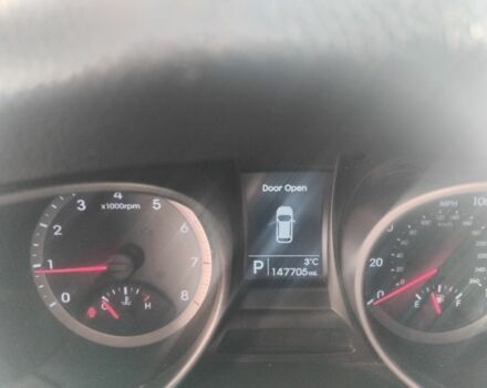 Серый Хендай Санта Фе, объемом двигателя 2.4 л и пробегом 250 тыс. км за 14000 $, фото 3 на Automoto.ua