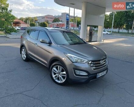 Серый Хендай Санта Фе, объемом двигателя 2 л и пробегом 177 тыс. км за 16500 $, фото 4 на Automoto.ua